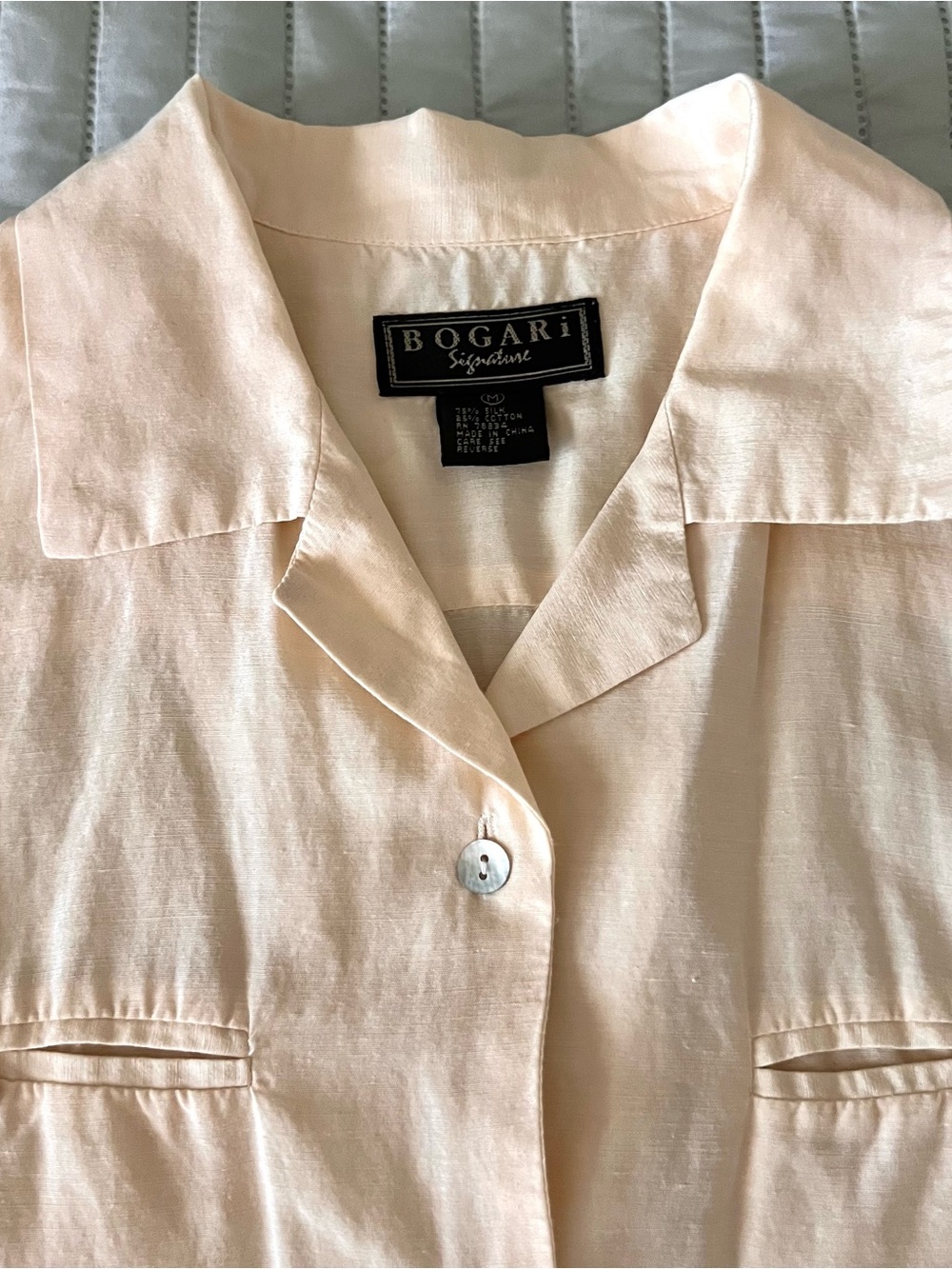 Signature cream Button-Up Blouse - Picture 4 of 7